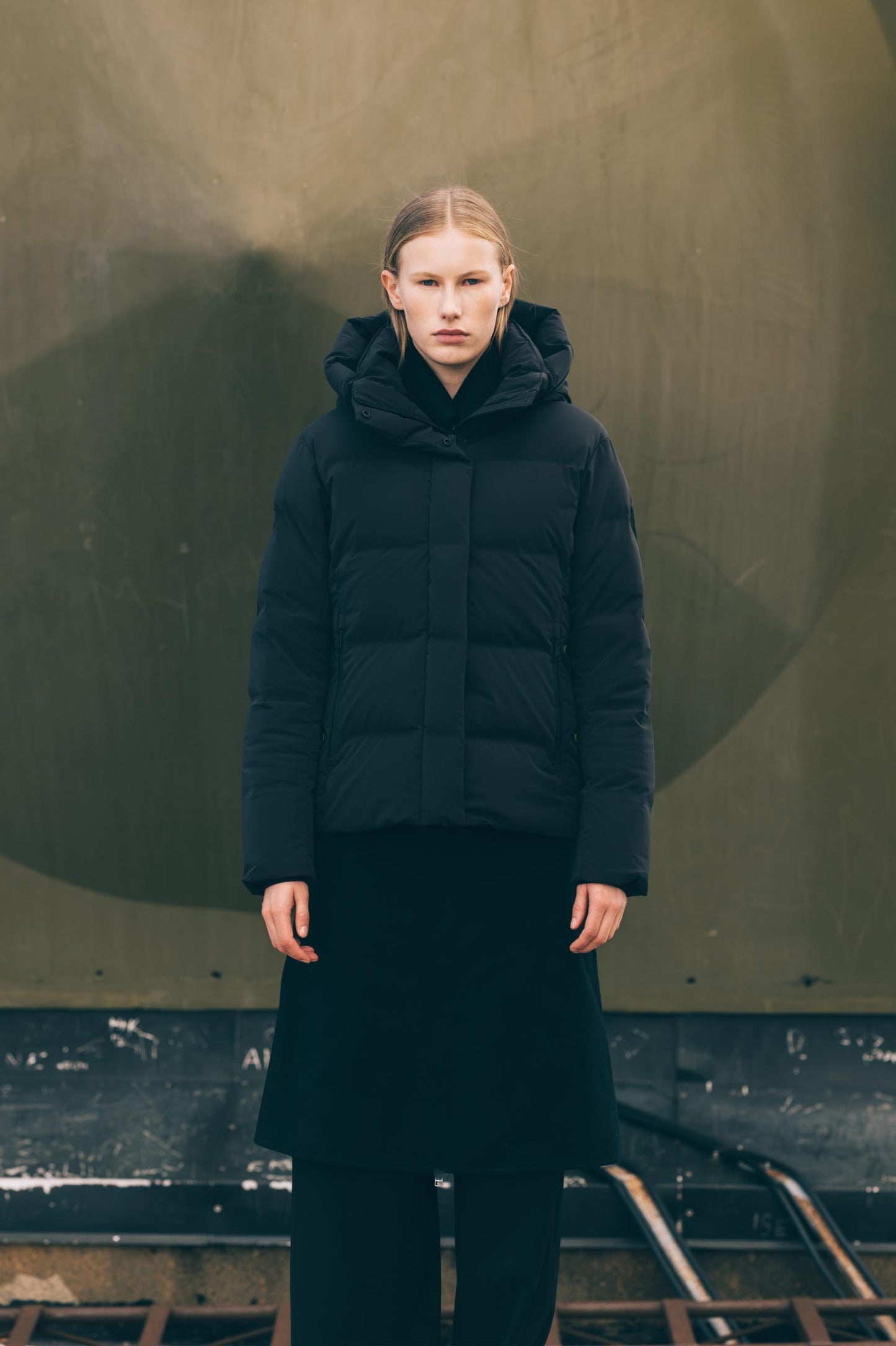 Echo Apex — Graphite